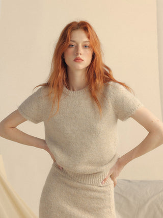 Model showcasing the Snug Knit Set, ideal for cozy daily winter wear – Sincethen